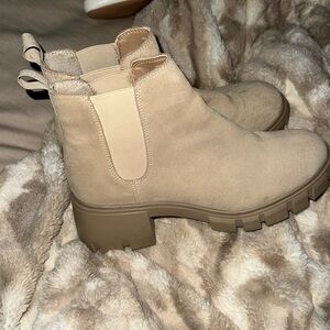 Steve Madden Suede Boots
